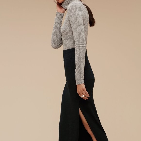 Aritzia Wilfred Free High wasted Slit Skirt - Picture 2 of 4